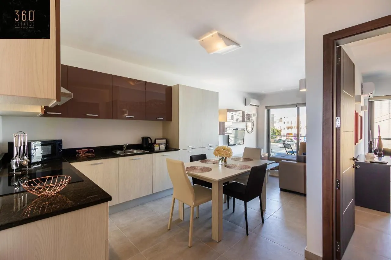High-End Central Apt With Comfy Bed & Super Wifi By 360 Estates San Gwann 0*,  Malta